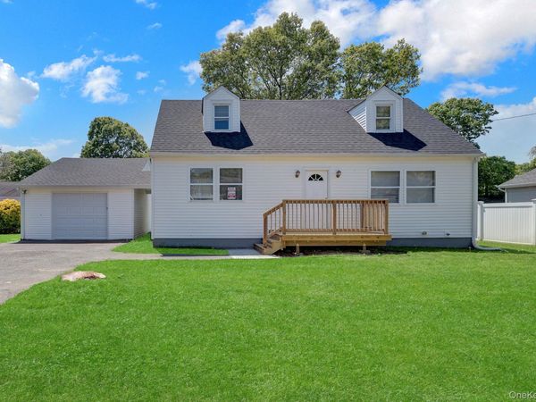 46 Rockledge Drive , Shirley, NY 11967