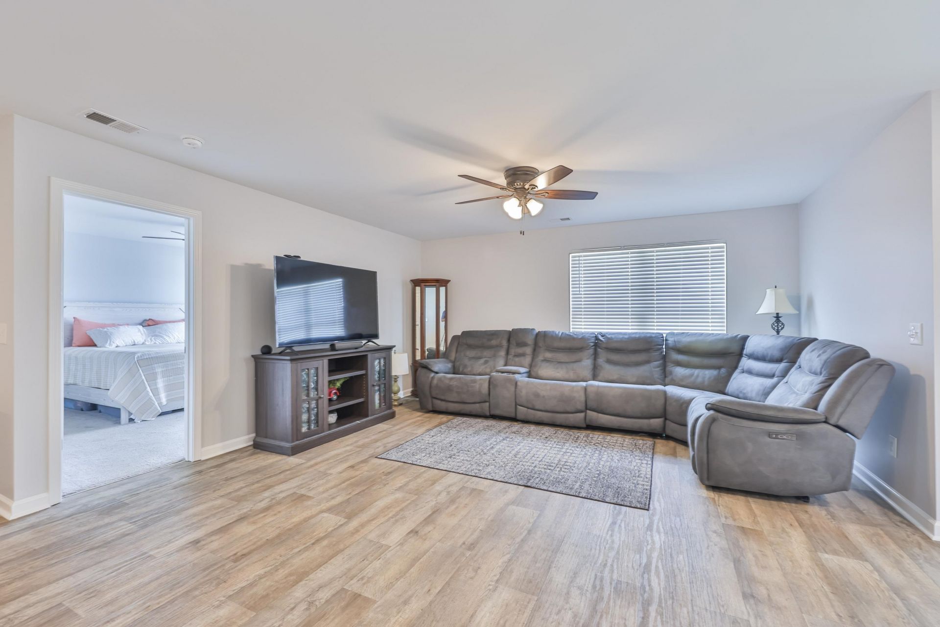 208 Golden Bear Circle  Photo 11