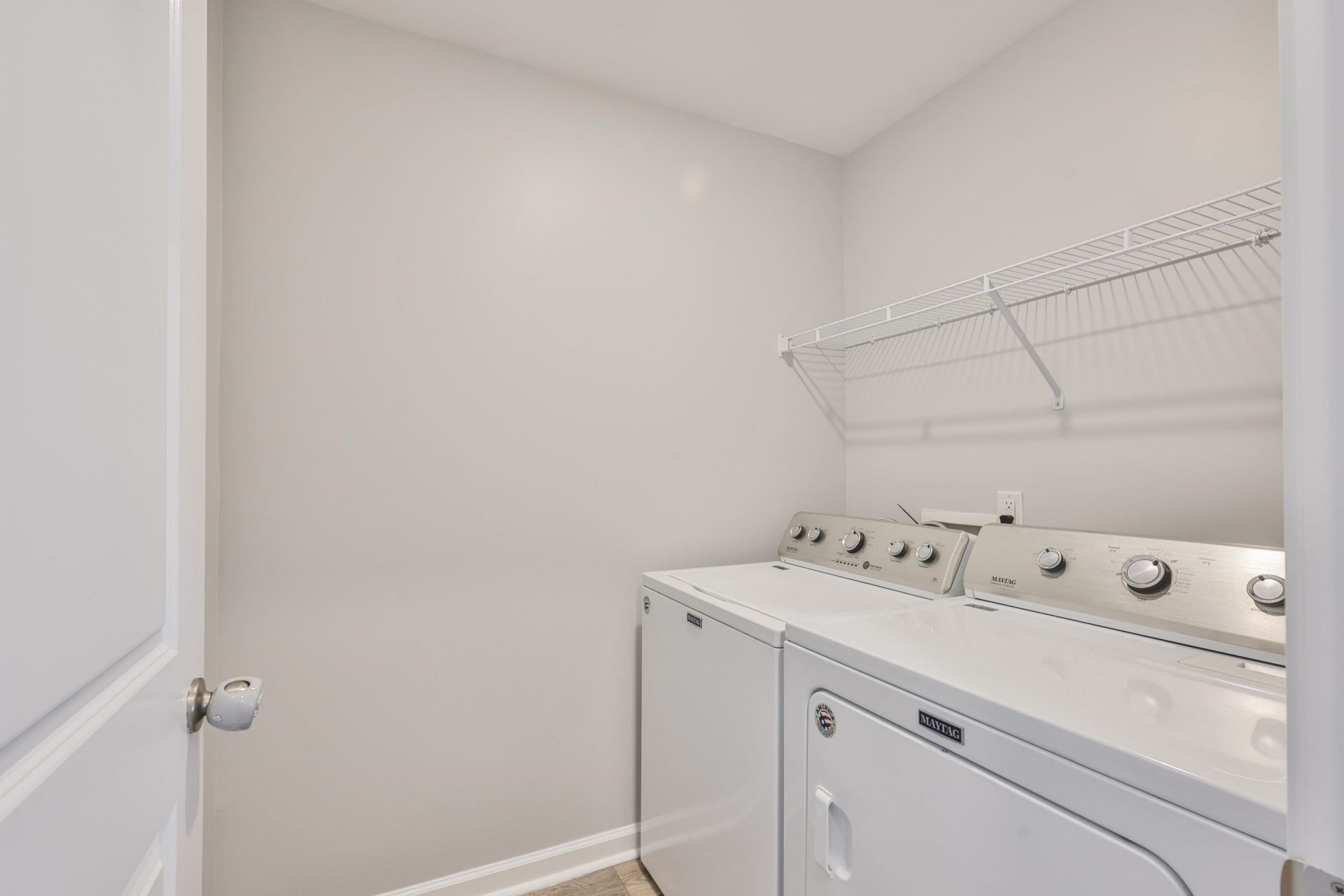 208 Golden Bear Circle  Photo 26