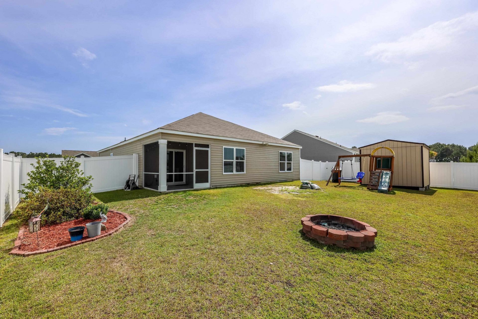 208 Golden Bear Circle  Photo 31