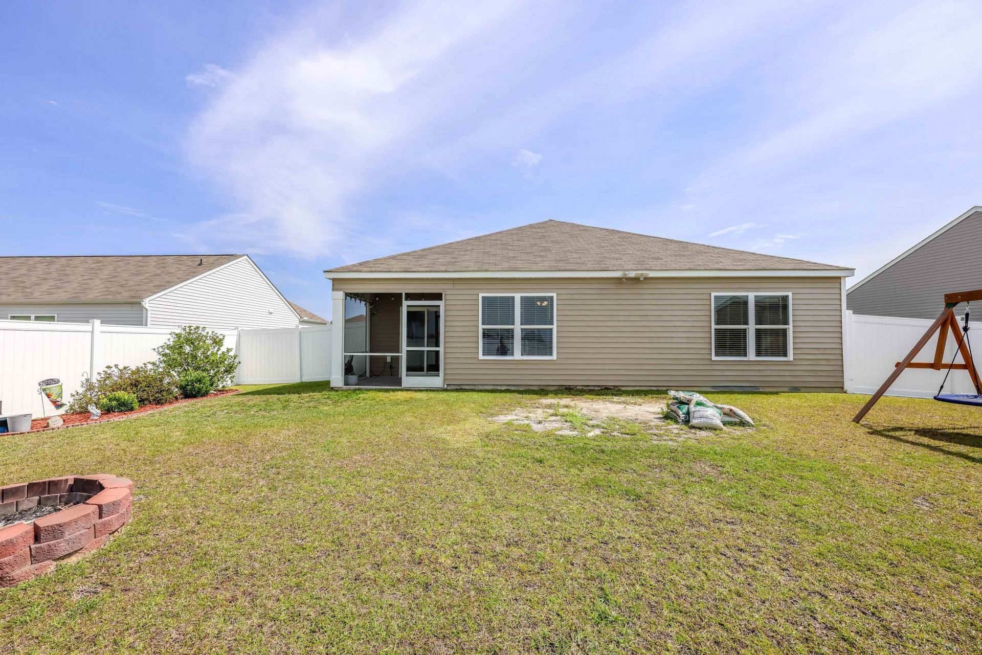 208 Golden Bear Circle  Photo 32