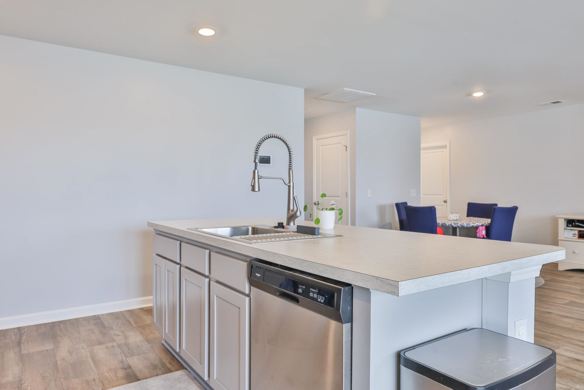 208 Golden Bear Circle  Photo 6