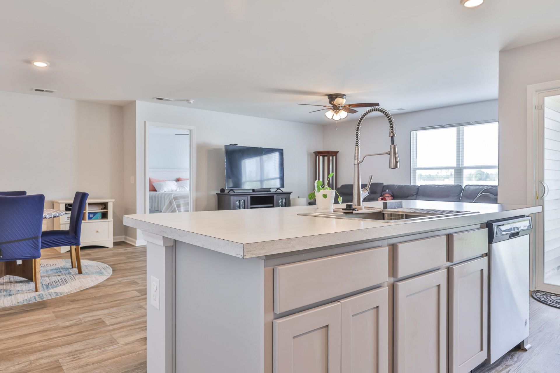 208 Golden Bear Circle  Photo 7