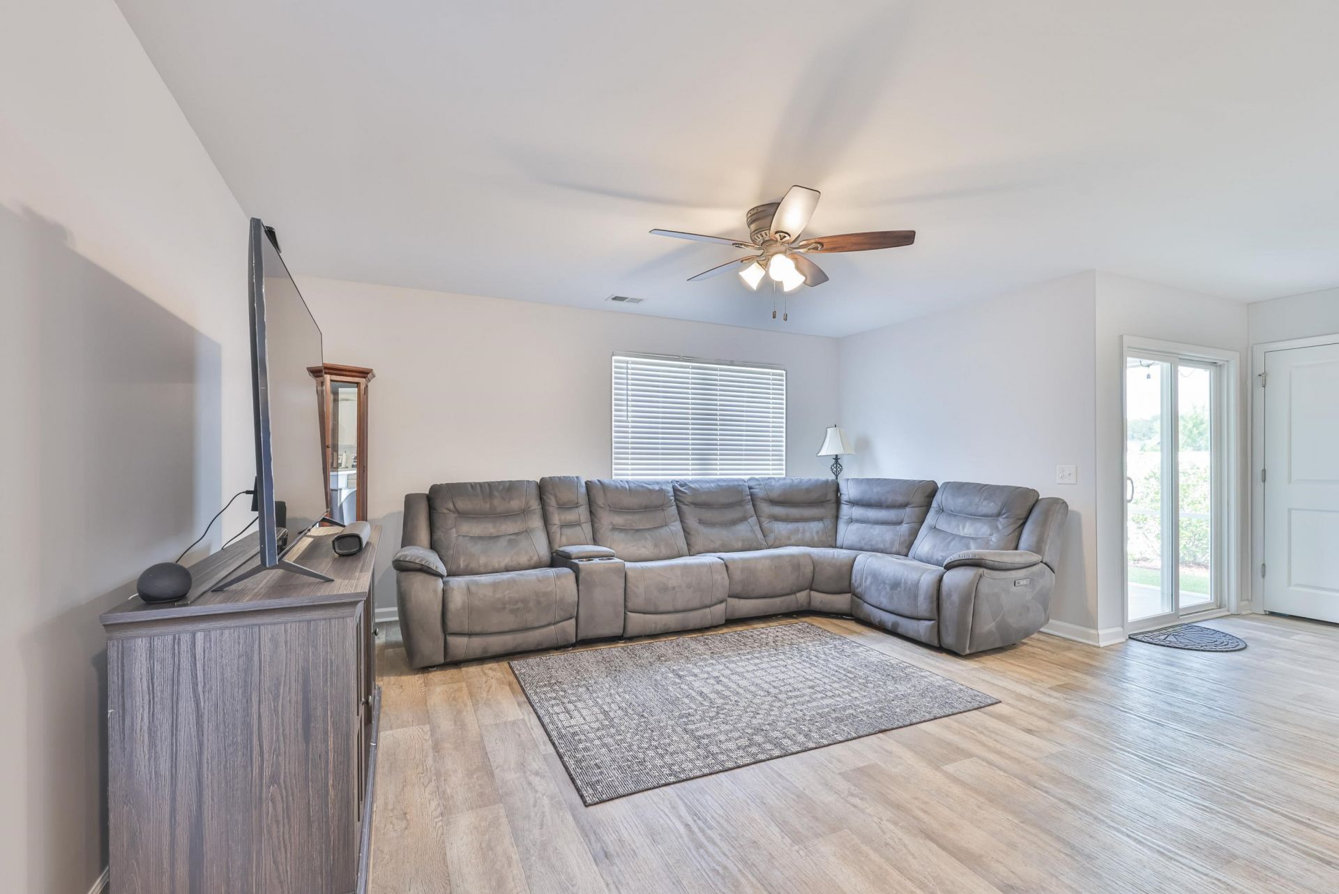 208 Golden Bear Circle  Photo 8