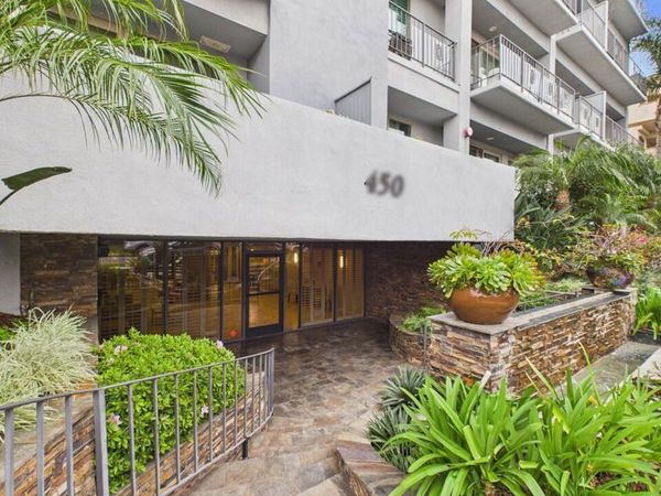 450 S Maple Drive, Unit 403, Beverly Hills, CA 90212