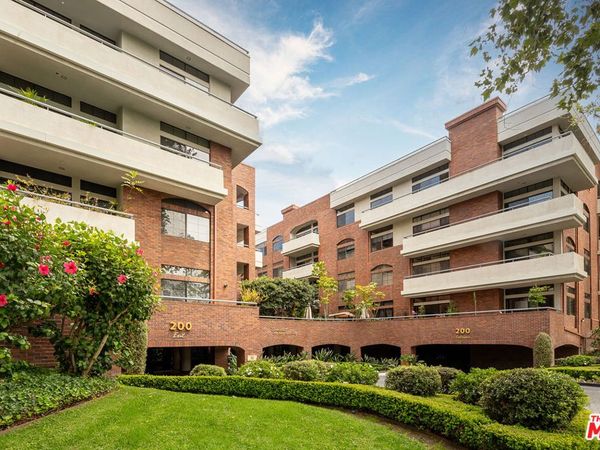 200 N Swall Drive, Unit 455, Beverly Hills, CA 90211