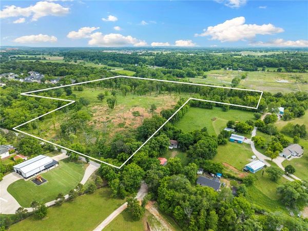 Brown Road , Cave Springs, AR 72718