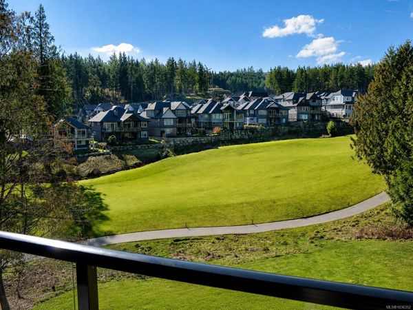 1375 Bear Mountain Pkwy, Unit #318, Langford, BC V9B 6R3