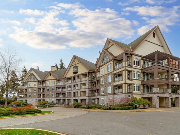 1375 Bear Mountain Pkwy, Unit #318, Langford, BC V9B 6R3