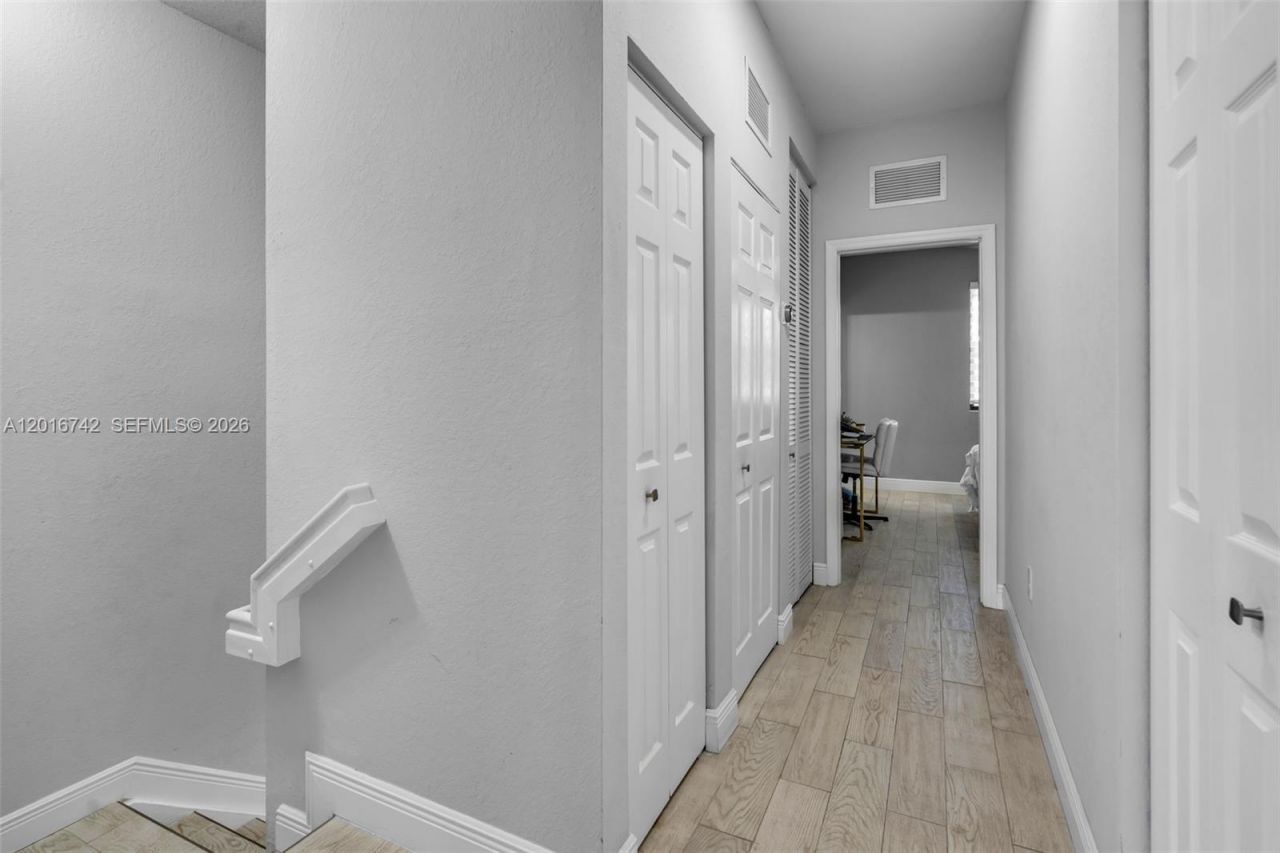8936 W 35th Ln, Hialeah, FL 33018 Photo