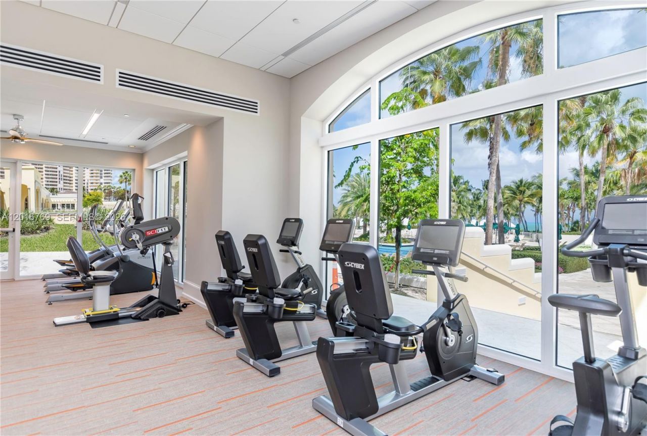 737 Crandon Blvd , Unit 402, Key Biscayne, FL 33149 Photo