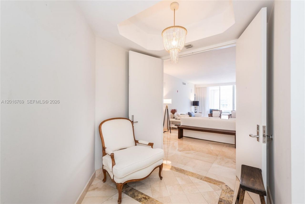 737 Crandon Blvd , Unit 402, Key Biscayne, FL 33149 Photo