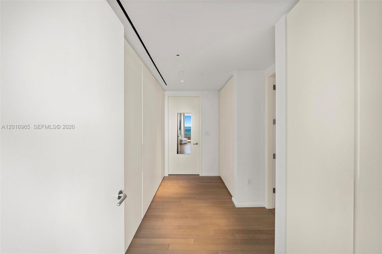 2901 Collins Ave , Unit 901, Miami Beach, FL 33140 Photo