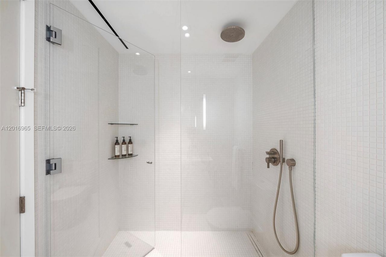 2901 Collins Ave , Unit 901, Miami Beach, FL 33140 Photo