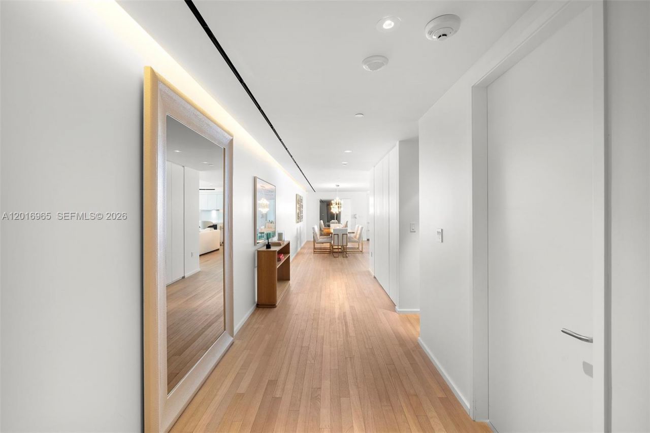2901 Collins Ave , Unit 901, Miami Beach, FL 33140 Photo