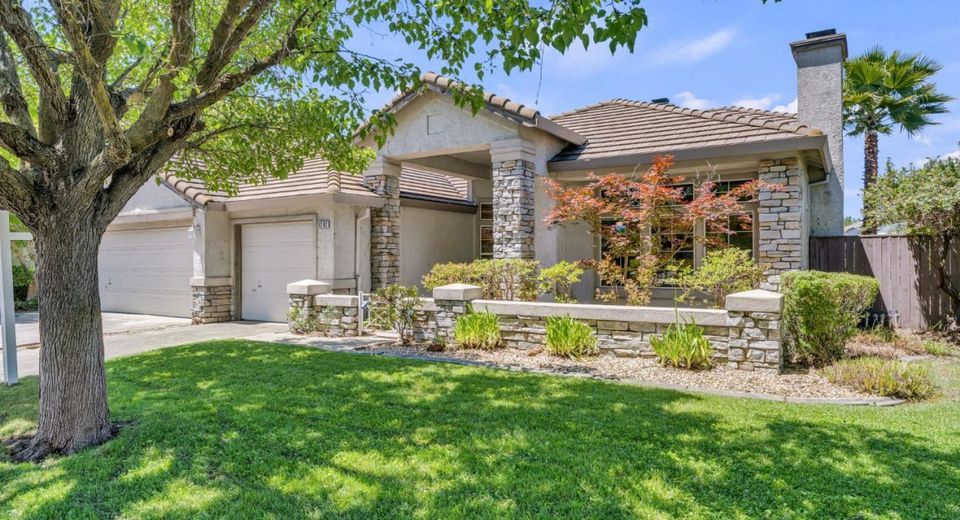 9282 Monmouth Ct, Elk Grove, CA 95758 Photo