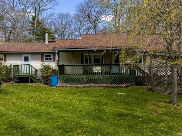 88 W Peenpack Trail , Sparrowbush, NY 12780