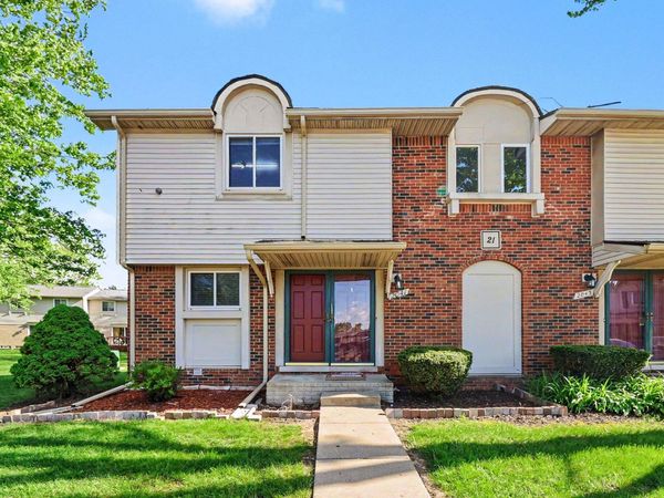 2041 W Franklin Drive, Canton, MI 48187