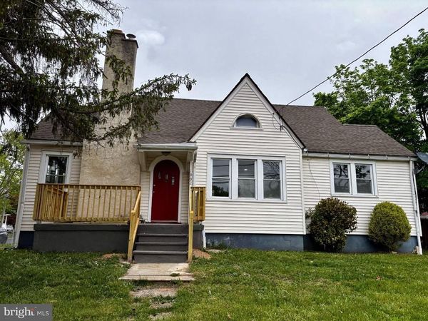 1002 E CHESTNUT AVENUE, VINELAND, NJ 08360