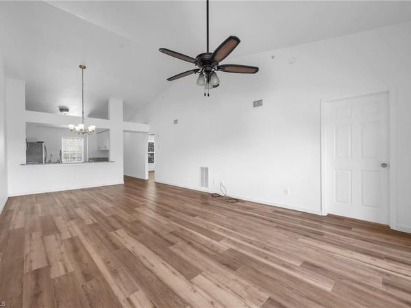 3250 Cypress Glen WAY, Unit 423, NAPLES, FL 34109