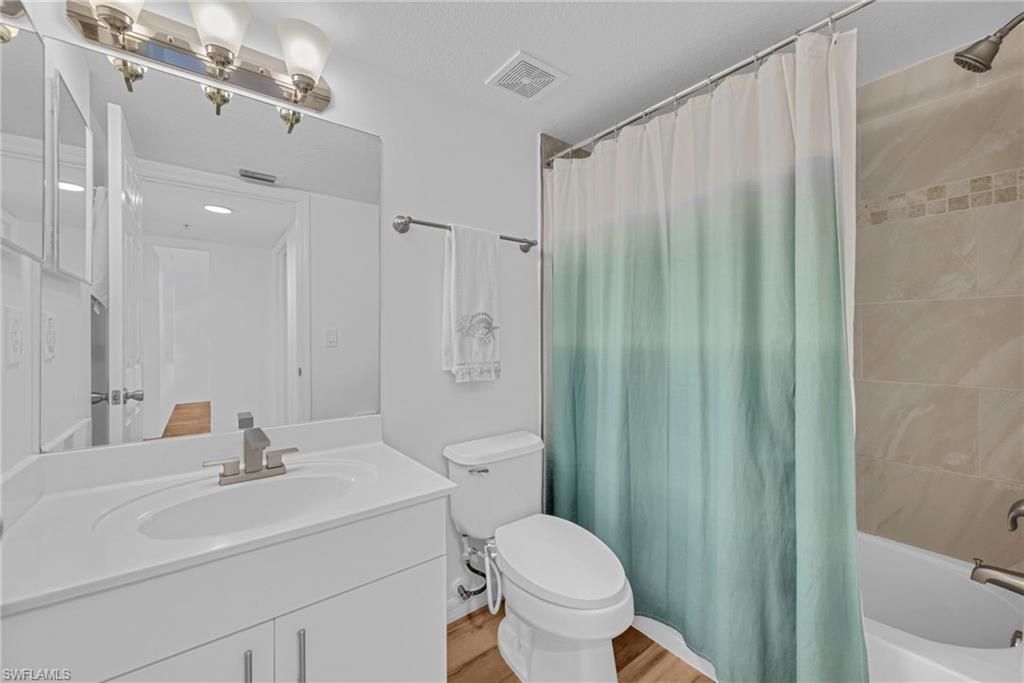 3250 Cypress Glen Way, Unit 423, Naples, FL 34109 Photo