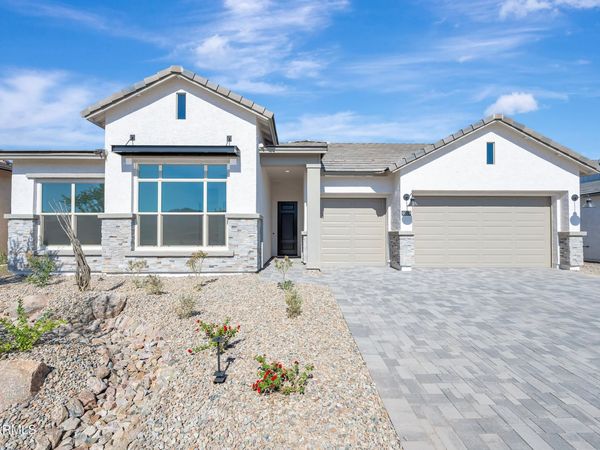 6823 N 190TH Drive, Waddell, AZ 85355