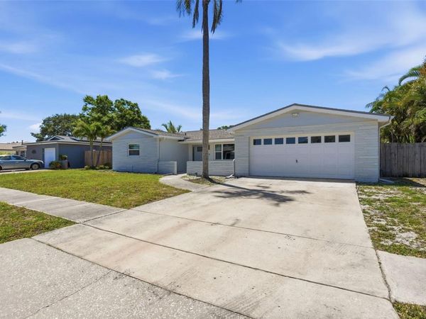 9276 N 79TH AVENUE, SEMINOLE, FL 33777