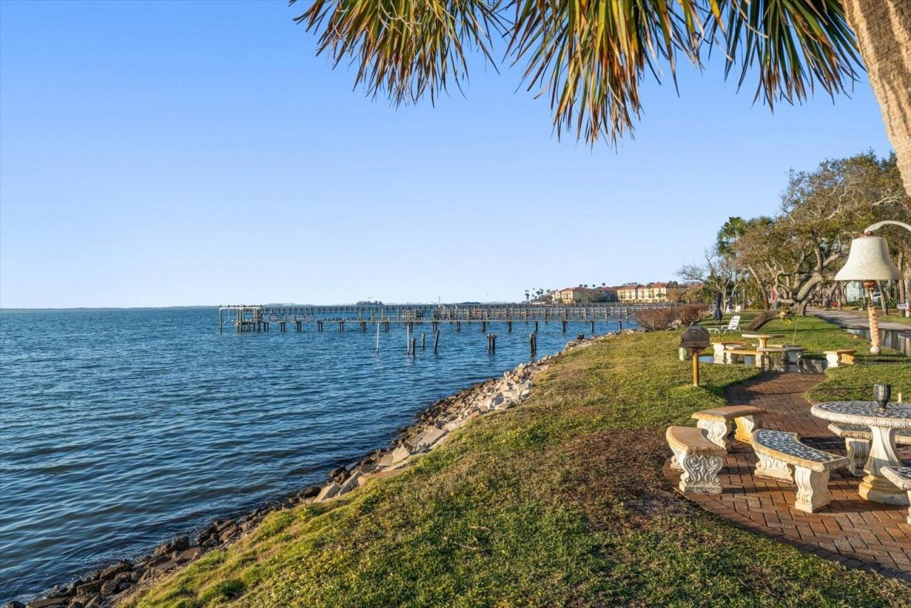 1101 Victoria Drive, Unit 7, Dunedin, FL 34698 Photo