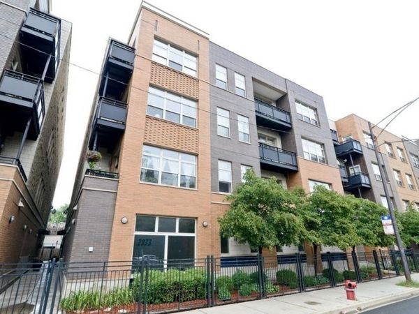 2933 N Clybourn Avenue, Unit 303, Chicago, IL 60618