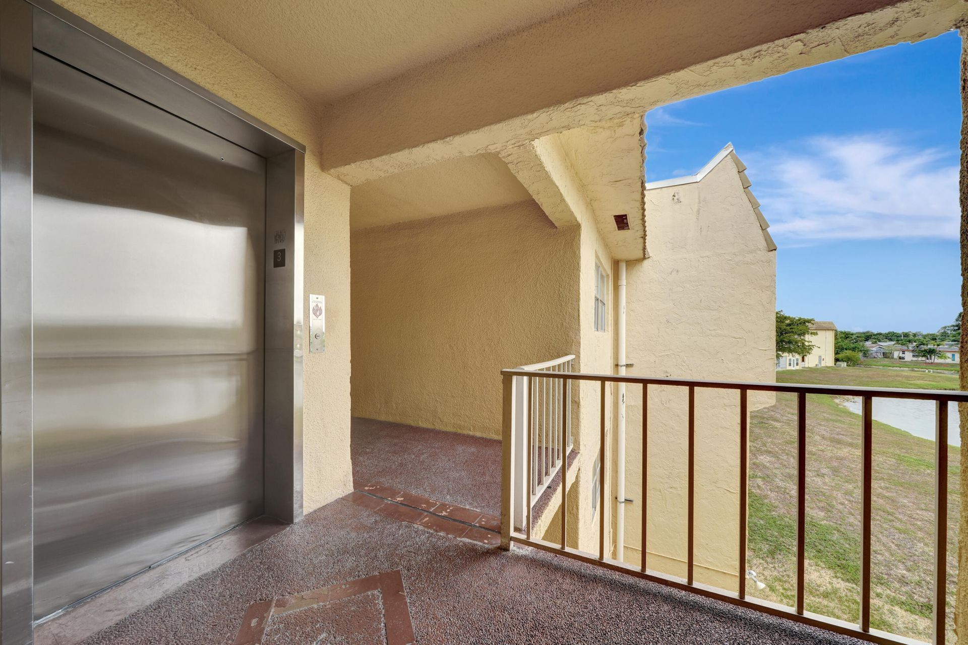 8435 Sunrise Lakes Boulevard, Unit 301, Sunrise, FL 33322 Photo