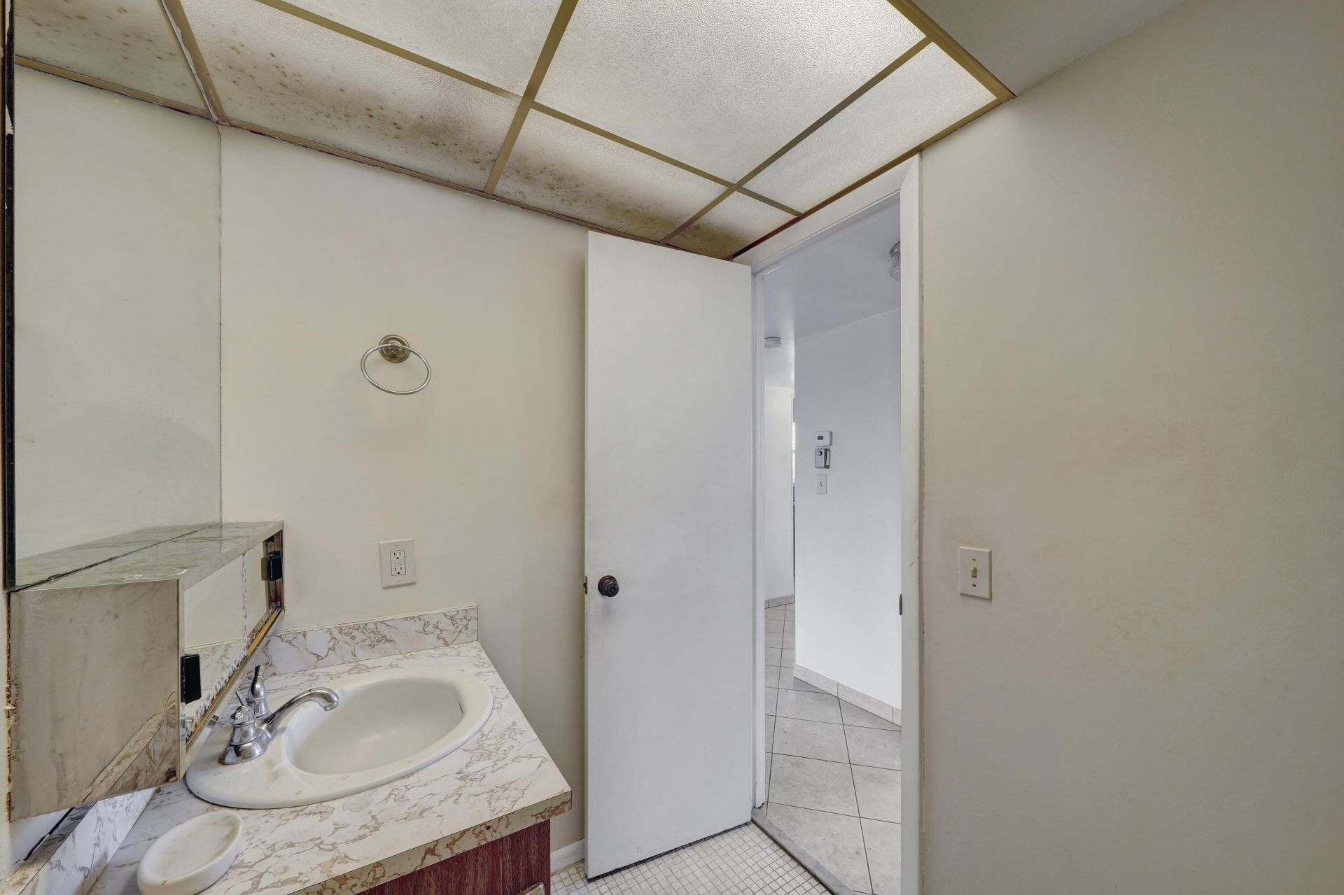 8435 Sunrise Lakes Boulevard, Unit 301, Sunrise, FL 33322 Photo