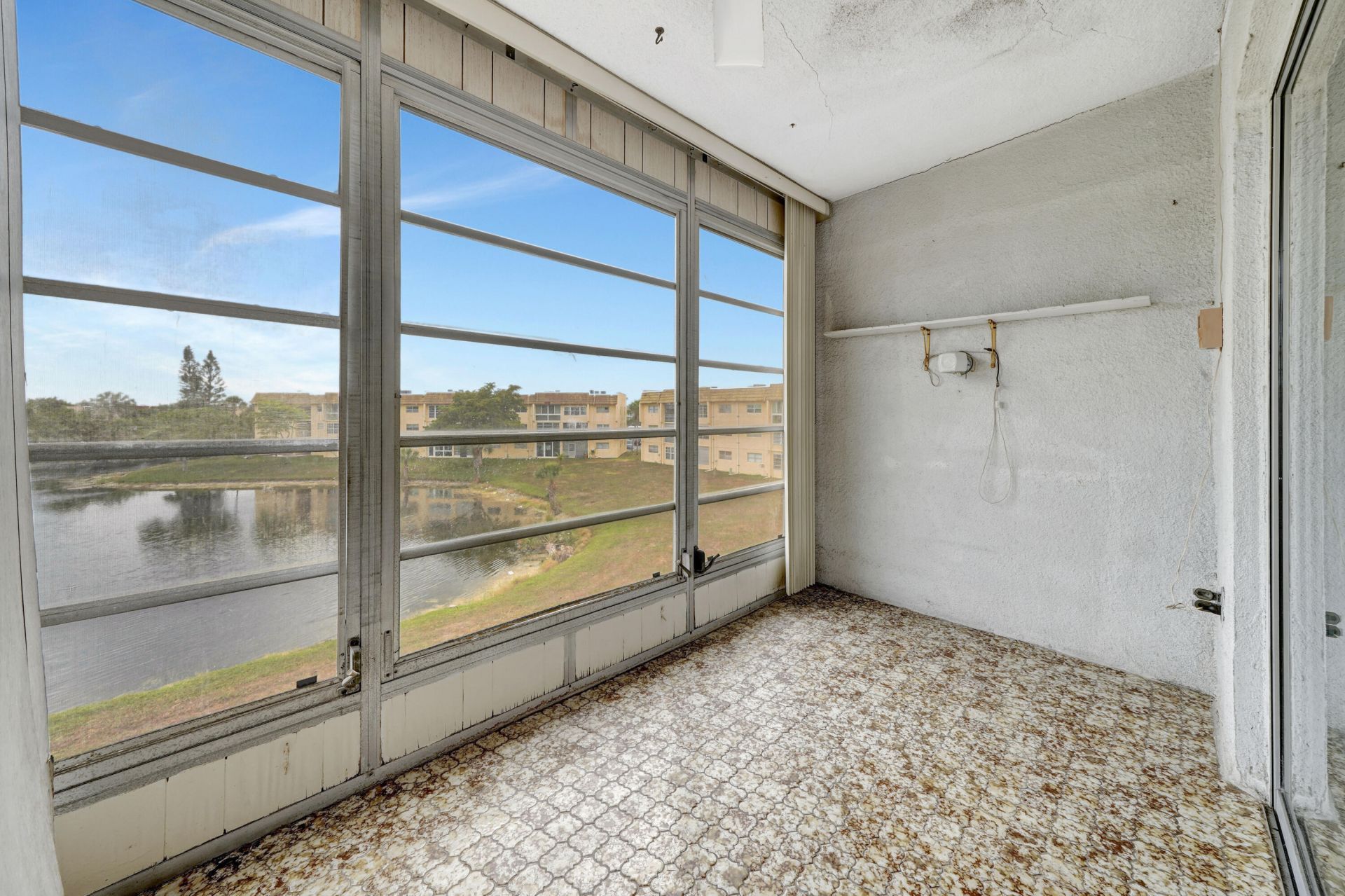 8435 Sunrise Lakes Boulevard, Unit 301, Sunrise, FL 33322 Photo