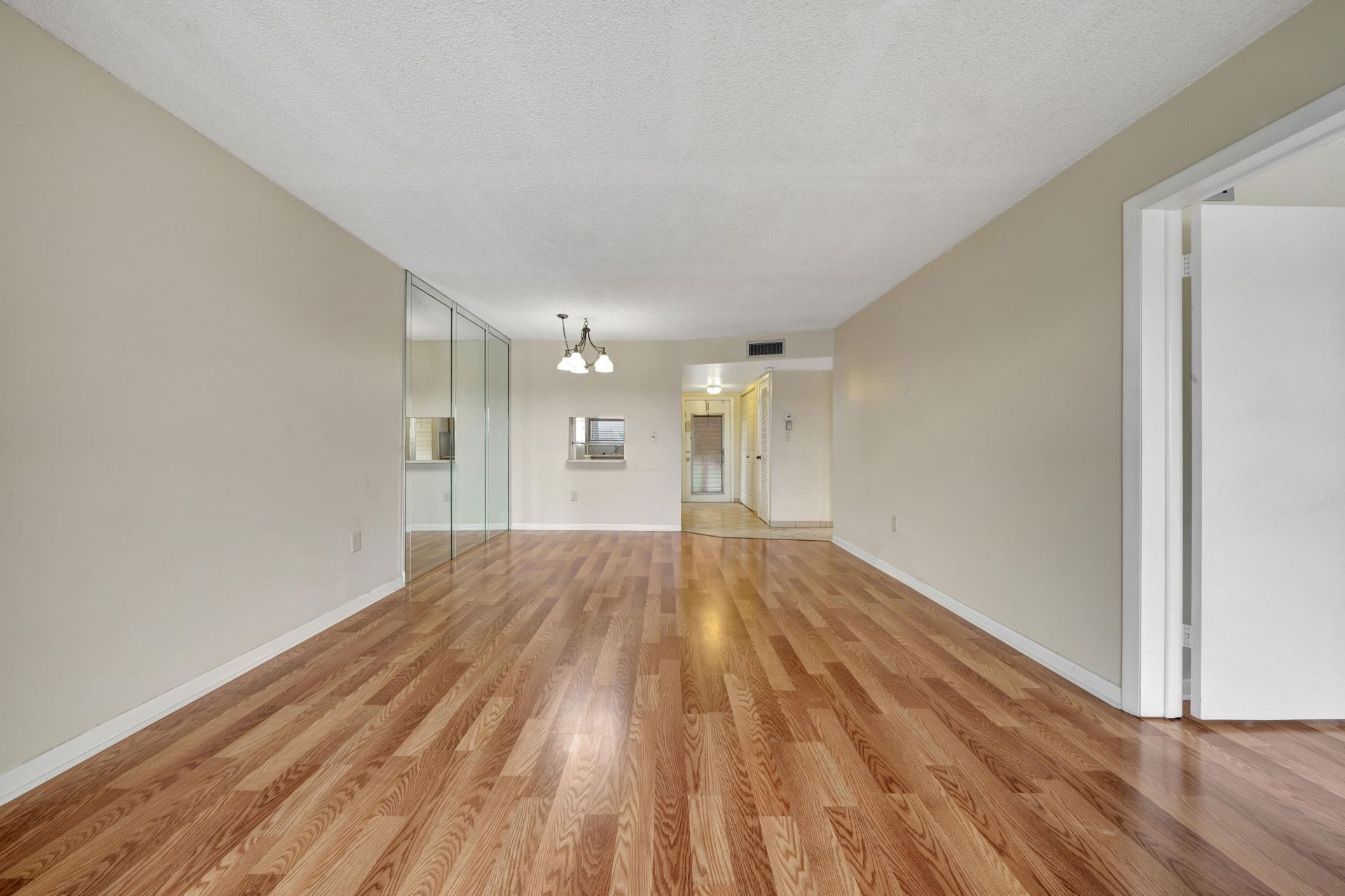 8435 Sunrise Lakes Boulevard, Unit 301, Sunrise, FL 33322 Photo