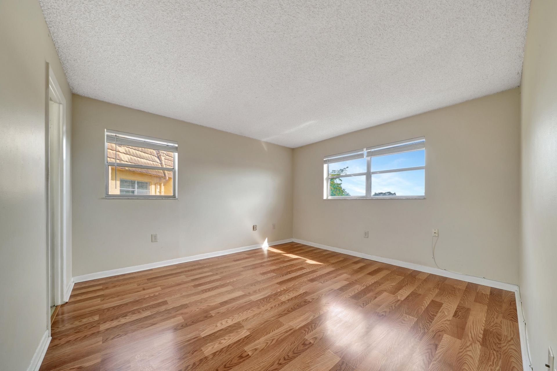 8435 Sunrise Lakes Boulevard, Unit 301, Sunrise, FL 33322 Photo