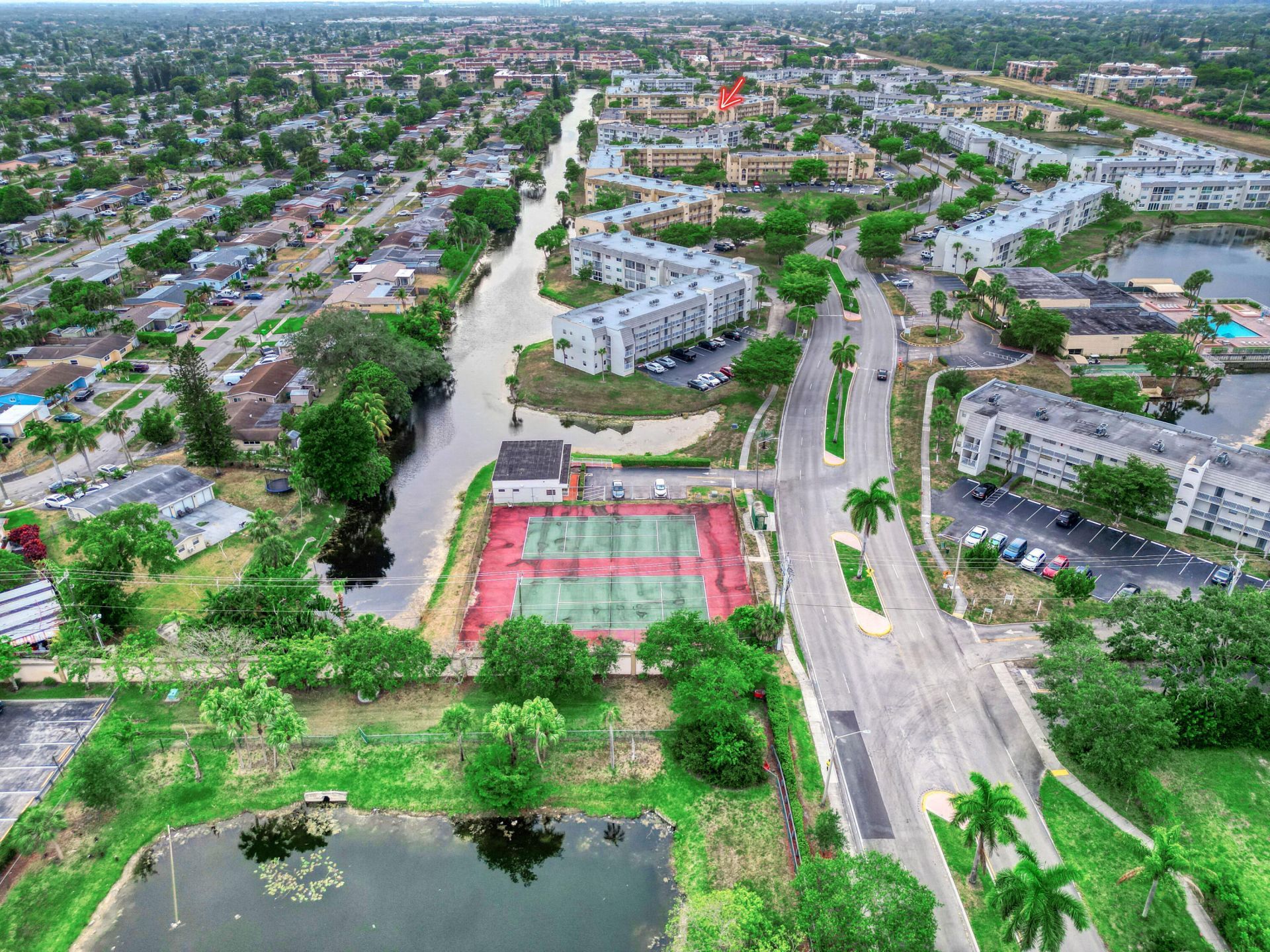 8435 Sunrise Lakes Boulevard, Unit 301, Sunrise, FL 33322 Photo