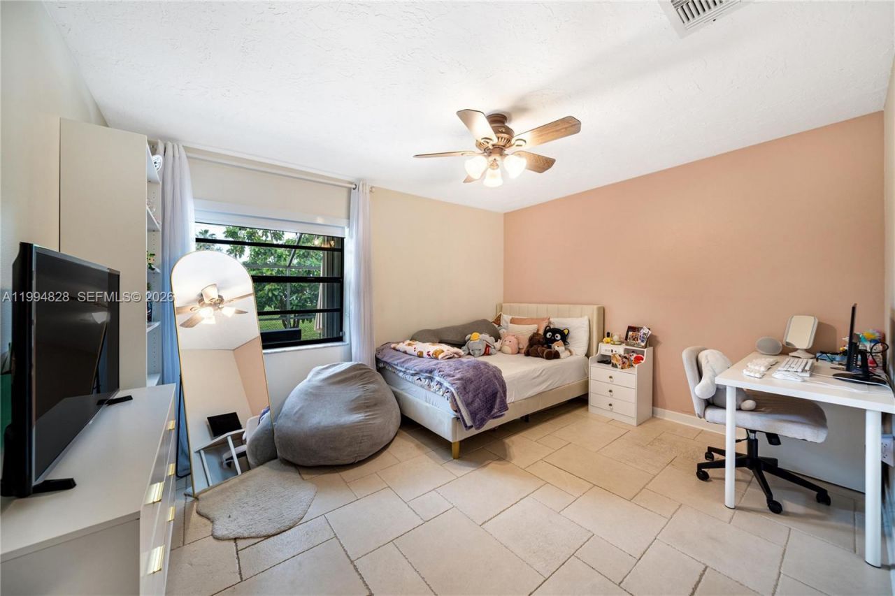 1110 Cedar Creek Way , Davie, FL 33325 Photo