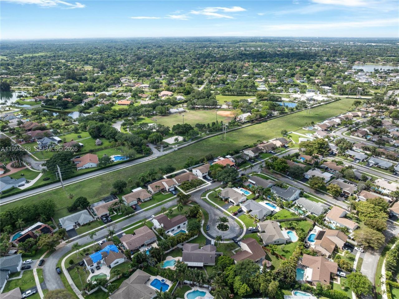 1110 Cedar Creek Way , Davie, FL 33325 Photo