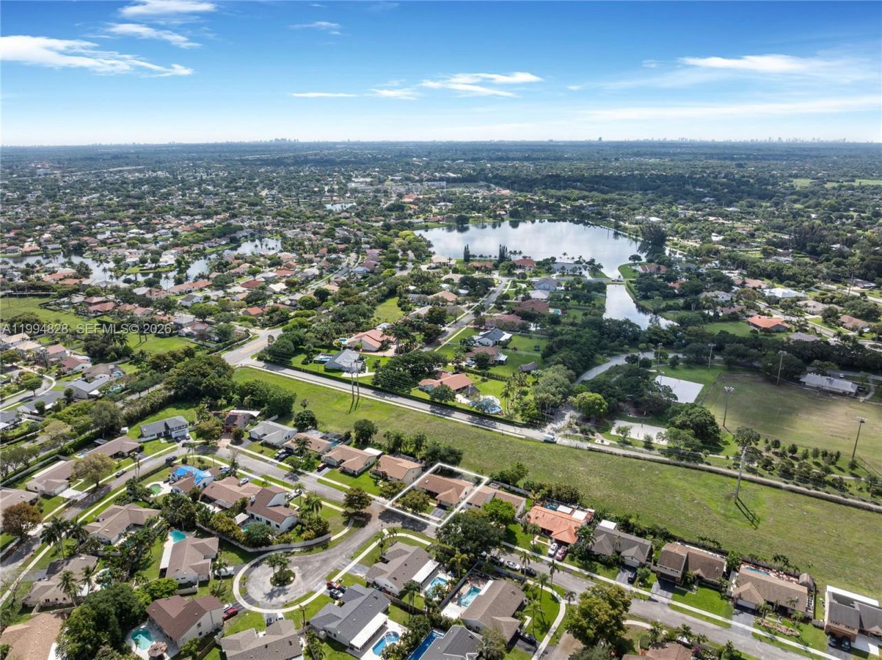 1110 Cedar Creek Way , Davie, FL 33325 Photo