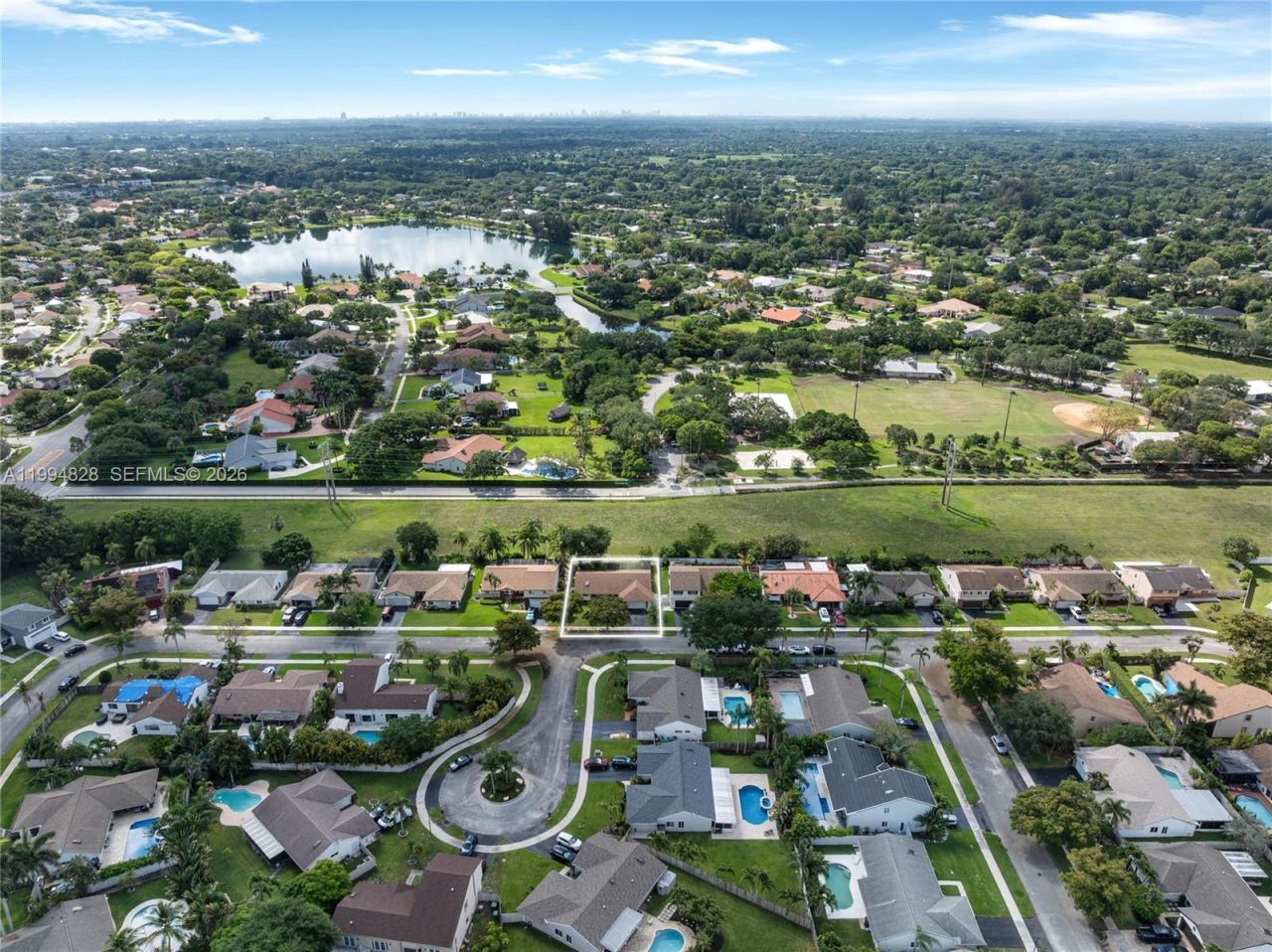 1110 Cedar Creek Way , Davie, FL 33325 Photo