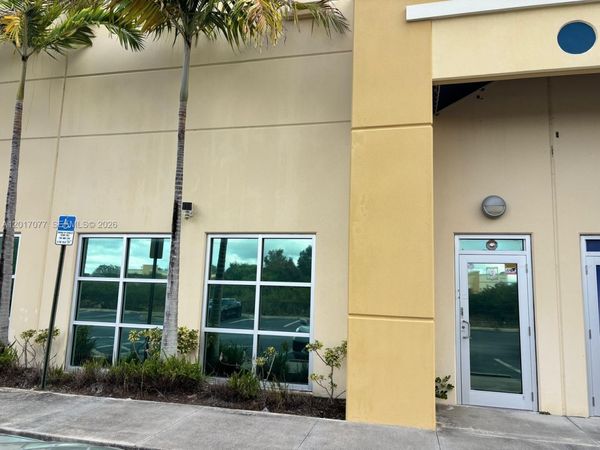 10380 W State Road 84 , Davie, FL 33324