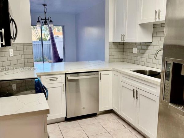 12442 NW 7th Ln , Unit 12442, Miami, FL 33182
