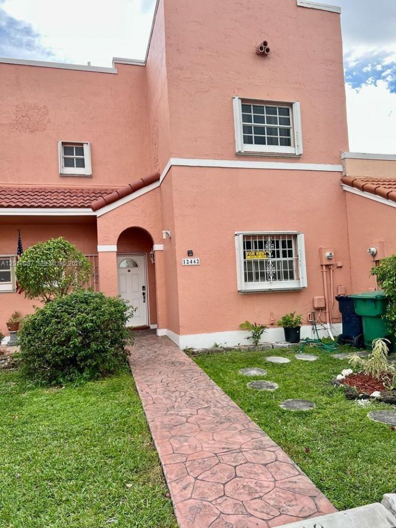 12442 NW 7th Ln, Unit 12442, Miami, FL 33182 Photo