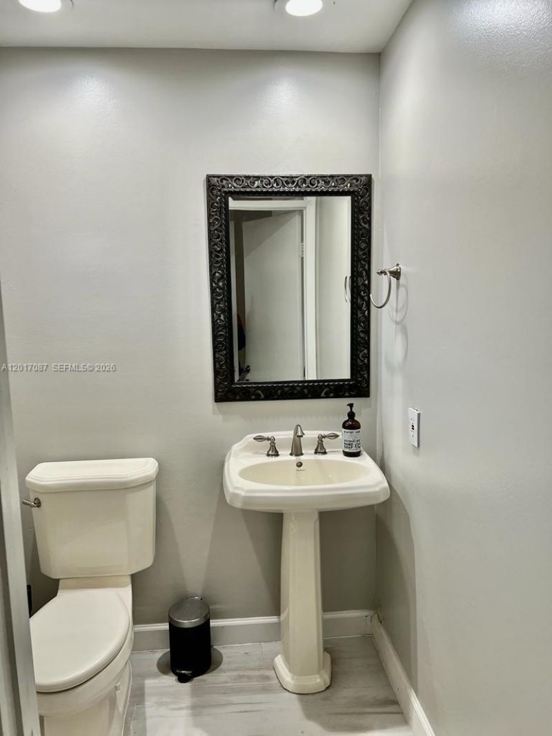 12442 NW 7th Ln, Unit 12442, Miami, FL 33182 Photo