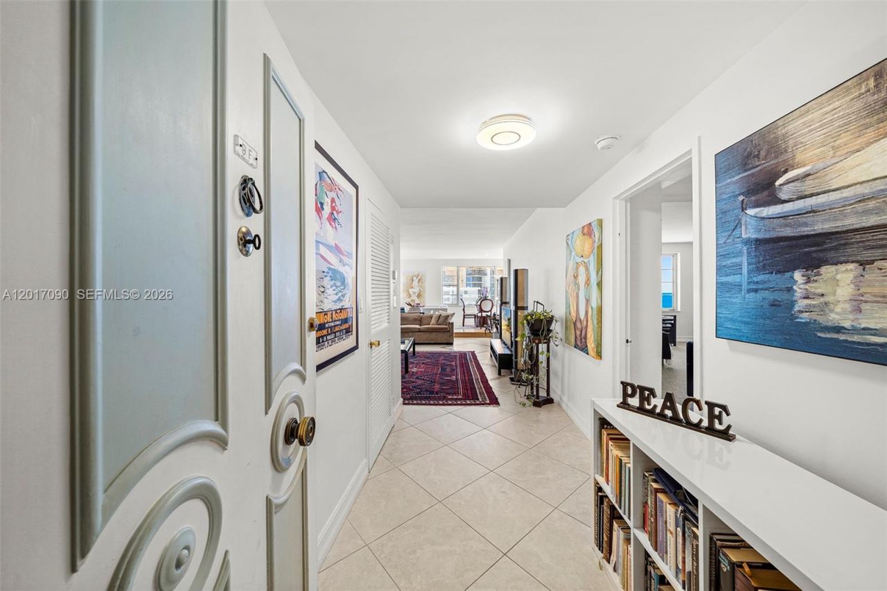 5255 Collins Ave, Unit 9F, Miami Beach, FL 33140 Photo