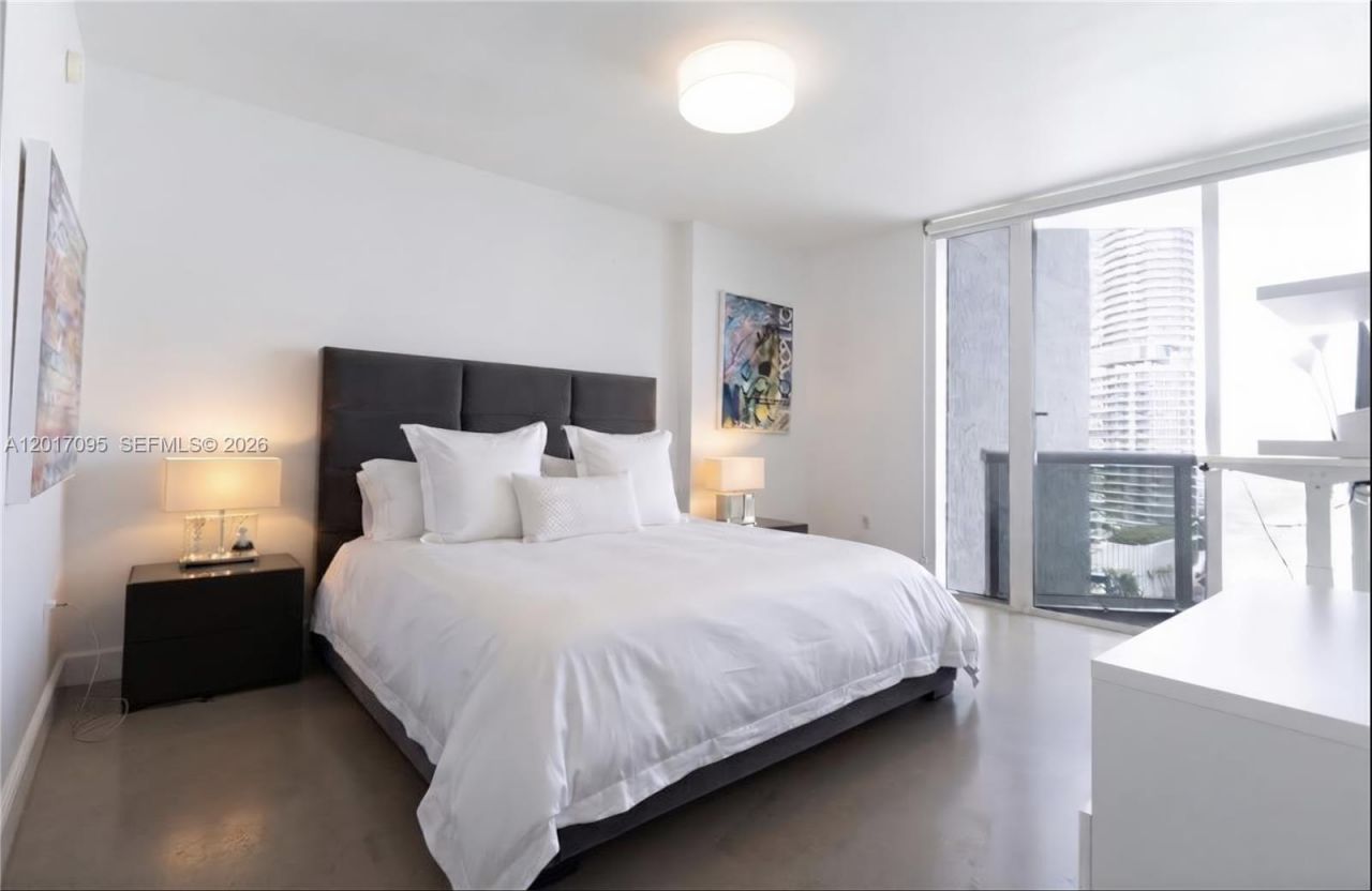 400 Alton Rd , Unit 1709, Miami Beach, FL 33139 Photo