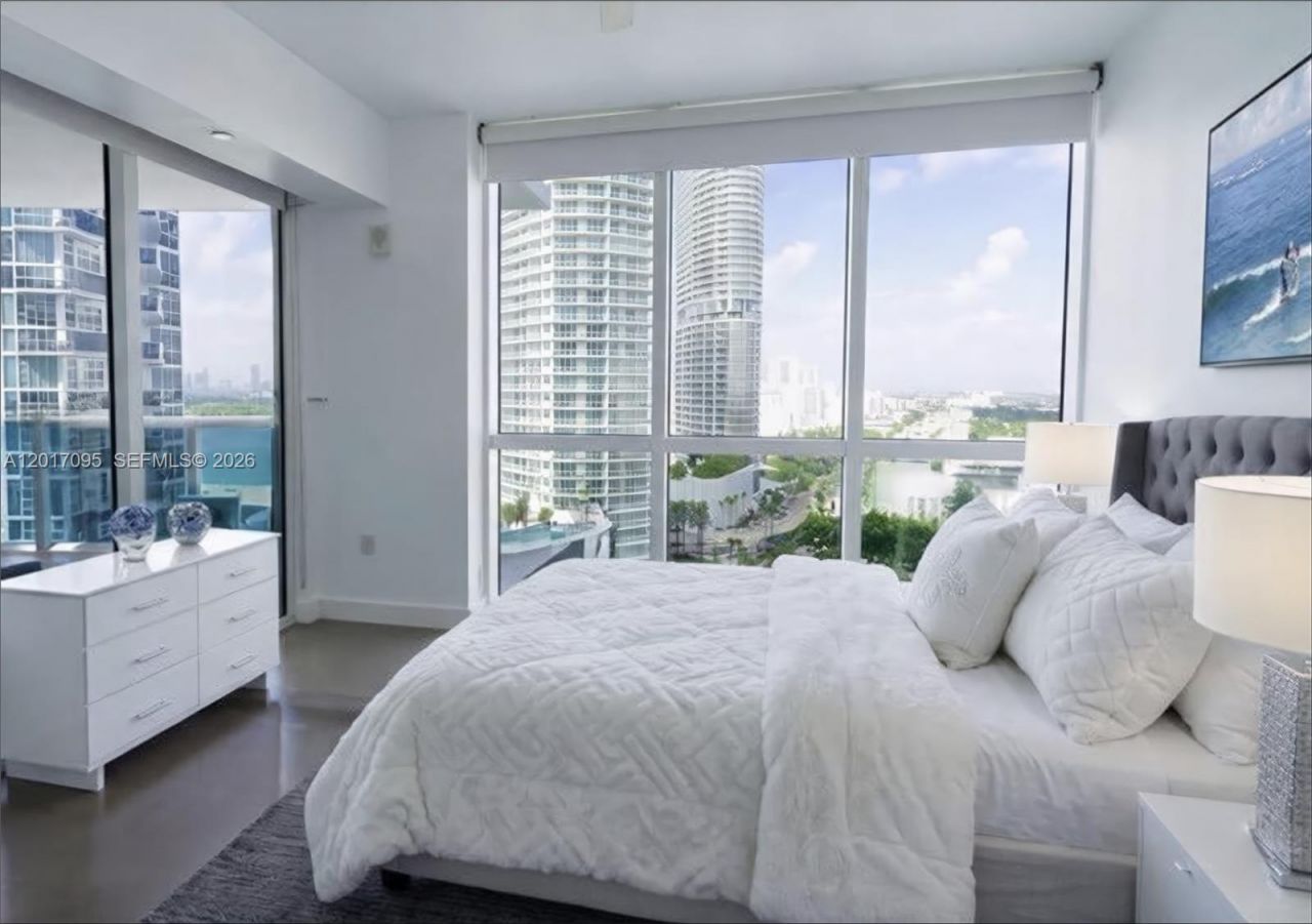 400 Alton Rd , Unit 1709, Miami Beach, FL 33139 Photo