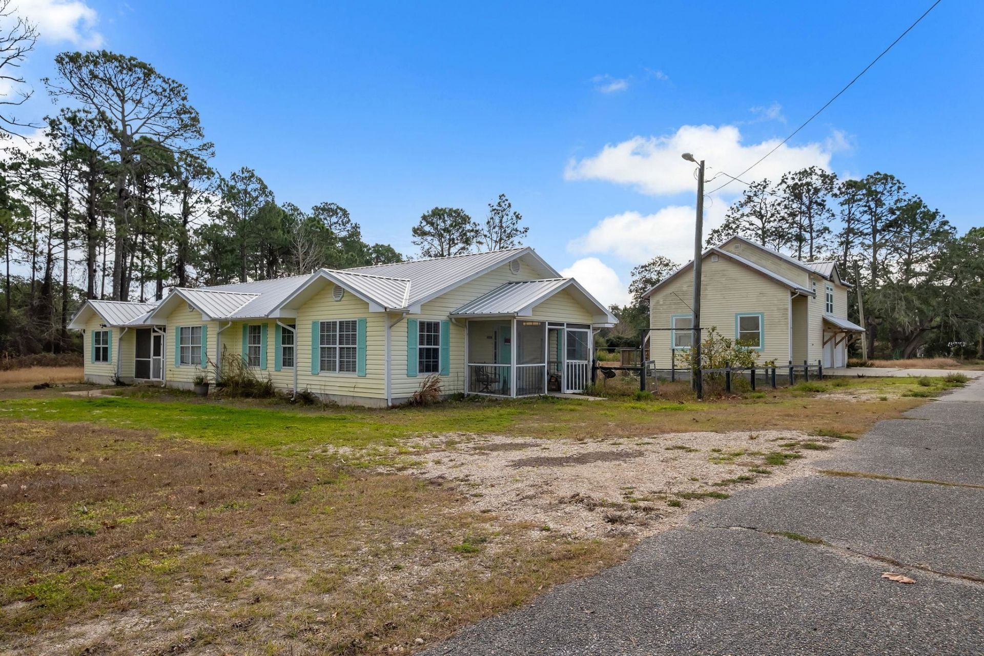 1105 Gray Avenue , Carrabelle, FL 32322 Photo