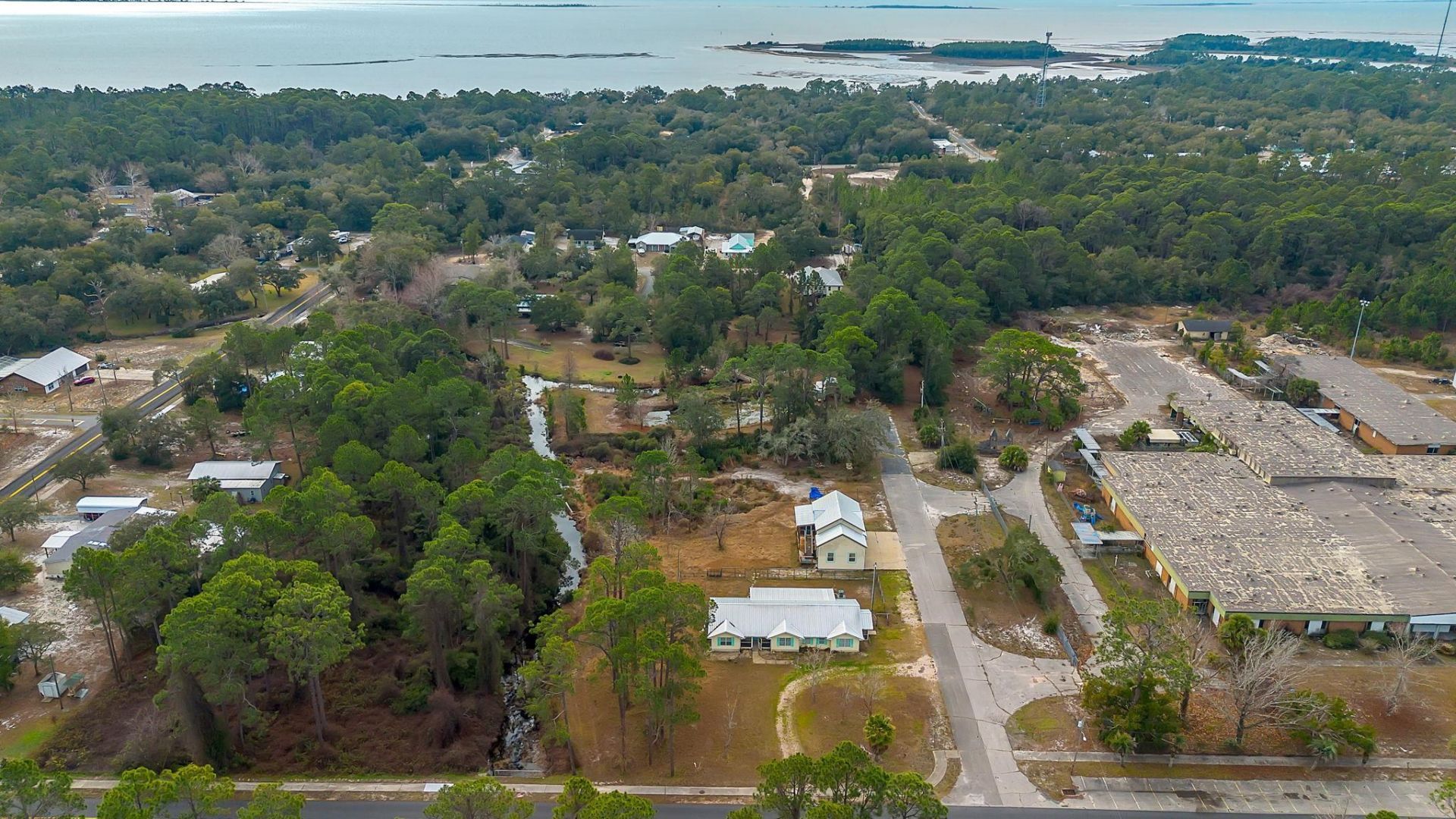 1105 Gray Avenue , Carrabelle, FL 32322 Photo