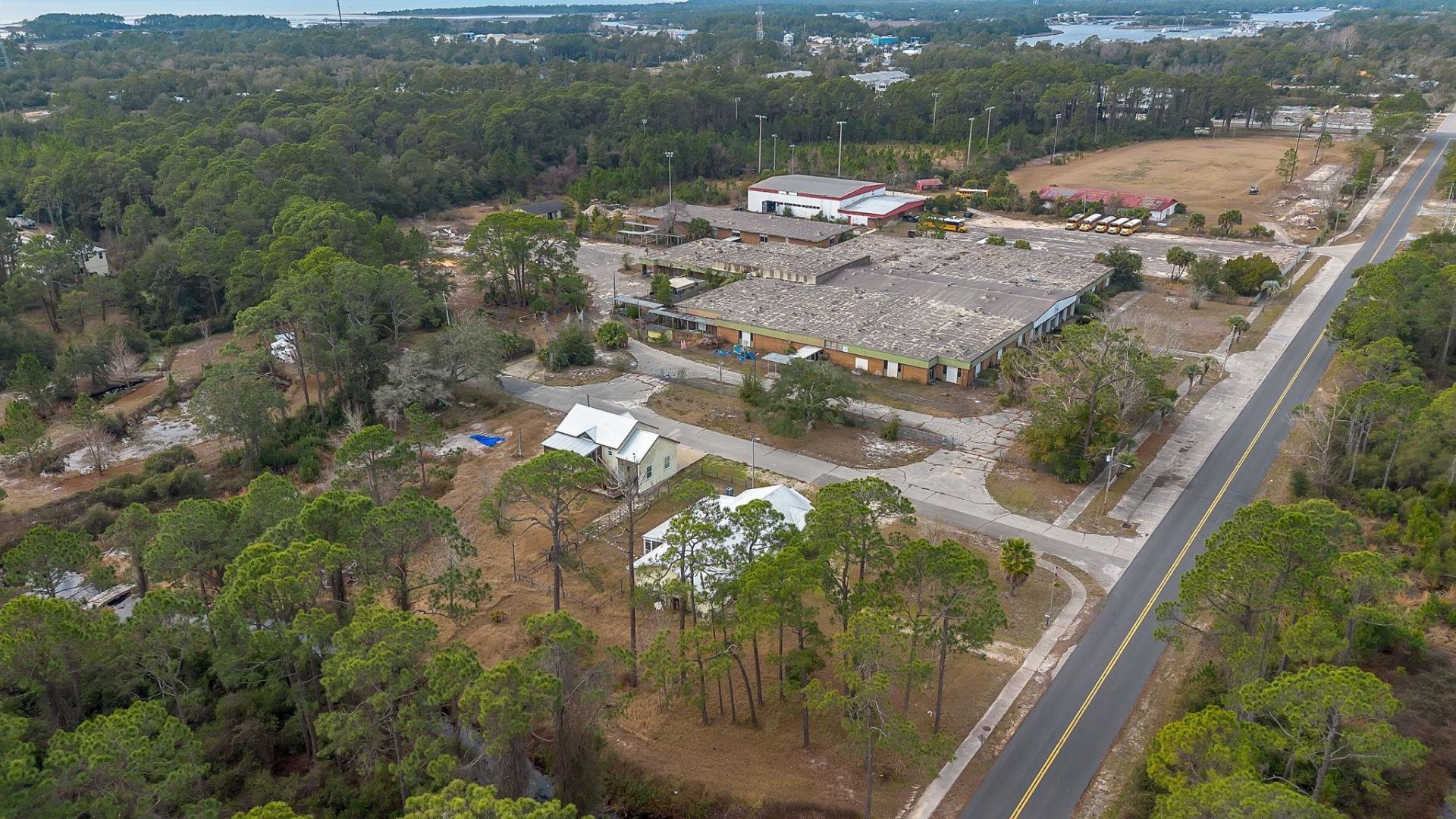 1105 Gray Avenue , Carrabelle, FL 32322 Photo