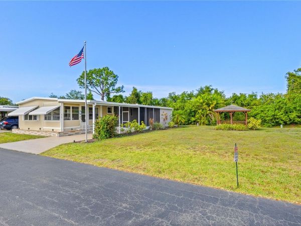 320 TROPIC DRIVE , OSPREY, FL 34229